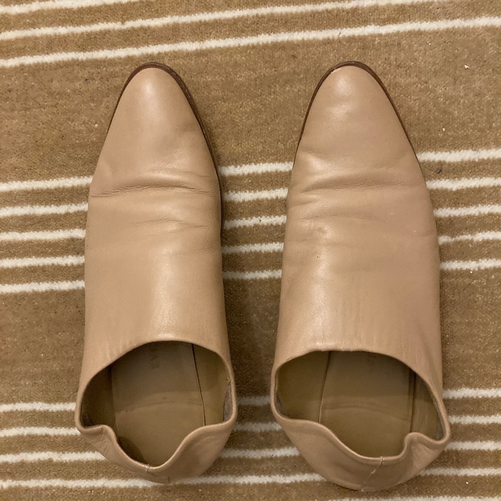 Everlane Tan Flats/Mules 7.5 Leather